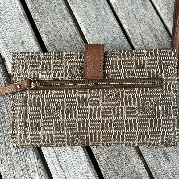 Anne Klein Bags | Tile Lion Logo Wristlet With Horse Bit Anne Klein *NWOT - Picture 5 of 12